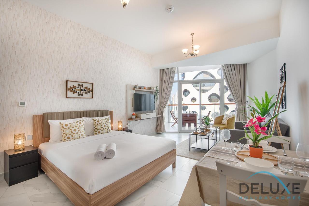 Intimate Studio At Millennium Binghatti Residence Business Bay By Deluxe Holiday Homes Dubai Exterior foto